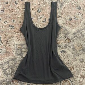 Women's Gray Sleeveless Top
